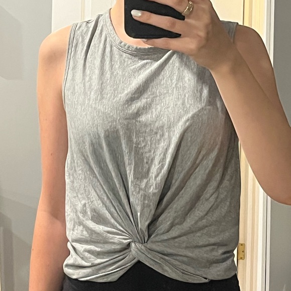 SOLD Luluemon cropped tank top - Picture 1 of 3